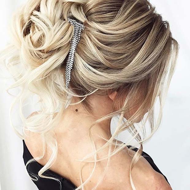 מאובזר Loose Hair Idea for Prom